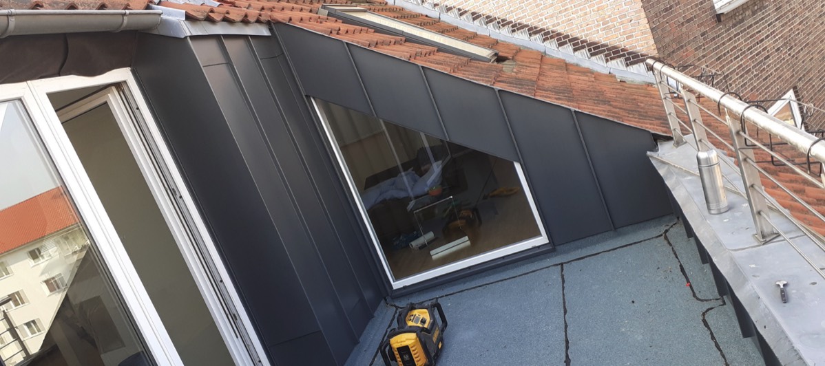 Verkleidung und Abdichtung